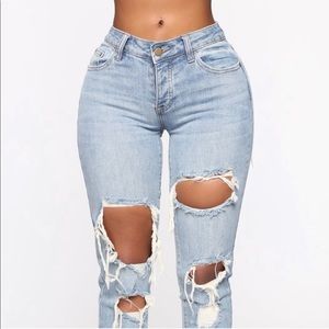 ✨Fashion nova boyfriend jeans✨